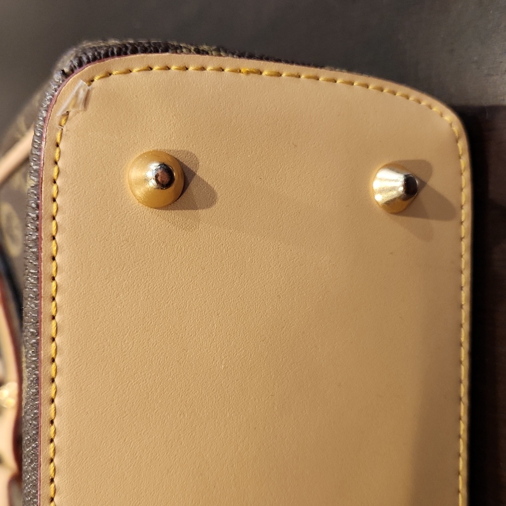 Hearts, Clovers & Spades womans purse - Picture 6 of 17